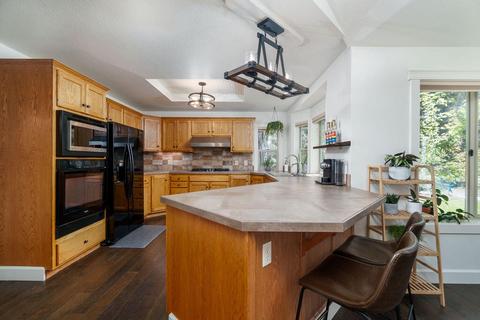 60093 Ridgeview Dr W, Bend, OR 97702 photo 15
