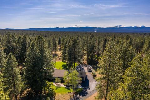 60093 Ridgeview Dr W, Bend, OR 97702 photo 1