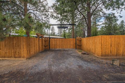60263 Turquoise Rd, Bend, OR 97702 photo 3