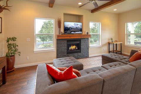 22265 Sweetgrass Dr, Bend, OR 97702 photo 4