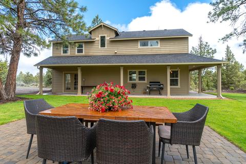 22265 Sweetgrass Dr, Bend, OR 97702 photo 2