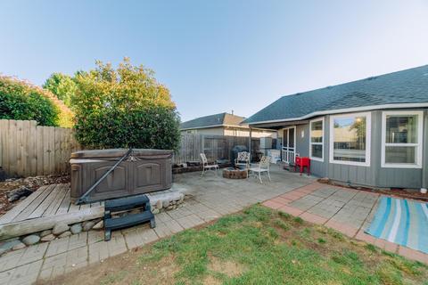338 Candis Dr, Eagle Point, OR 97524 photo 17