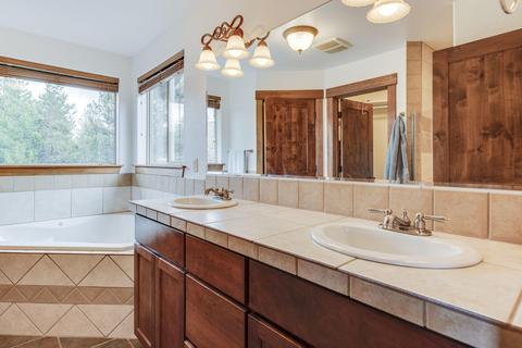 16767 Donner Pl, La Pine, OR 97739 photo 28