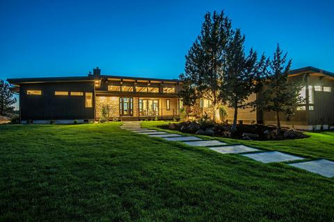 61145 Ward Rd, Bend, OR 97702 photo 1