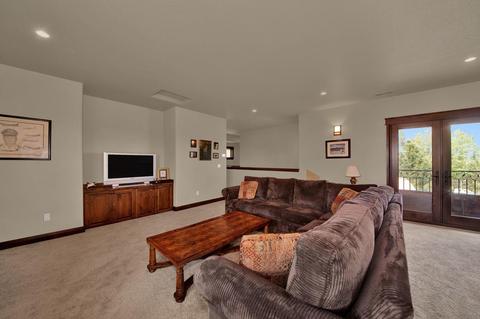 676 NW Stonepine Dr, Bend, OR 97703 photo 30