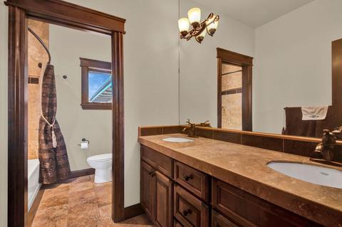 676 NW Stonepine Dr, Bend, OR 97703 photo 28