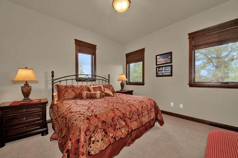 676 NW Stonepine Dr, Bend, OR 97703 photo 21