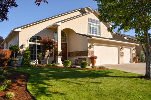 77 Pebble Creek Dr, Eagle Point, OR 97524 photo 1