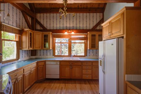22052 Banff Dr, Bend, OR 97702 photo 7