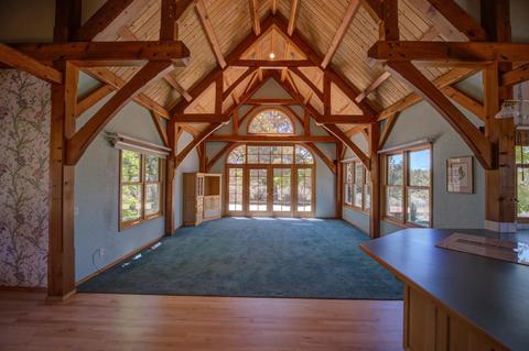 22052 Banff Dr, Bend, OR 97702 photo 3
