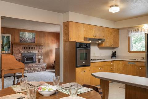 844 NE 11th St, Bend, OR 97701 photo 6