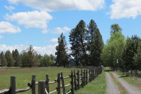 19855 Connarn Rd, Bend, OR 97703 photo 9