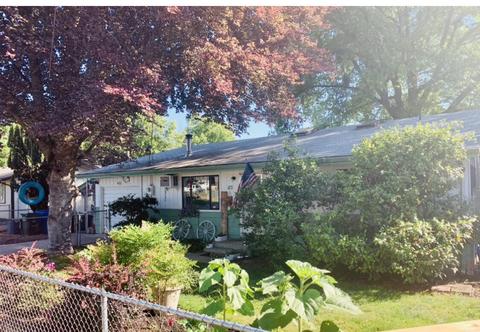 115 Ione St, Eagle Point, OR 97524 photo 3