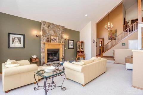 21897 Obsidian Ave, Bend, OR 97702 photo 8