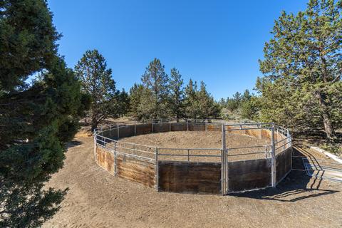 21897 Obsidian Ave, Bend, OR 97702 photo 28