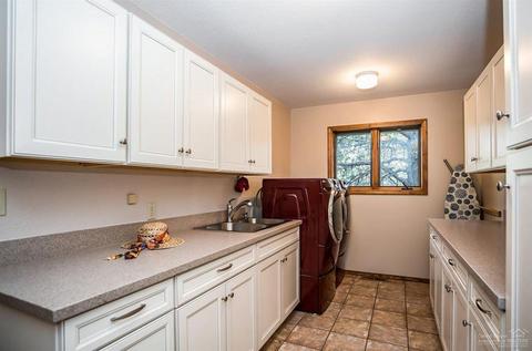 21897 Obsidian Ave, Bend, OR 97702 photo 17