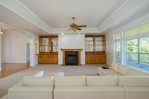 449 Quail Run, Eagle Point, OR 97524 photo 2