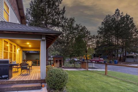 1205 NW Ithaca Ave, Bend, OR 97703 photo 2