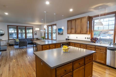 1205 NW Ithaca Ave, Bend, OR 97703 photo 10