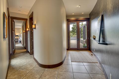 18979 Park Commons Dr, Bend, OR 97703 photo 4