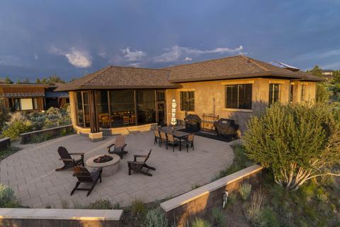 18979 Park Commons Dr, Bend, OR 97703 photo 42