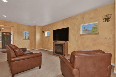 63316 Kalamata Loop, Bend, OR 97701 photo 8