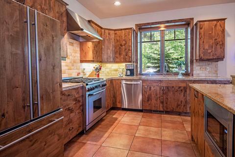 2240 NW High Lakes Loop, Bend, OR 97703 photo 6
