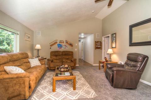 19630 Apache Rd, Bend, OR 97702 photo 29