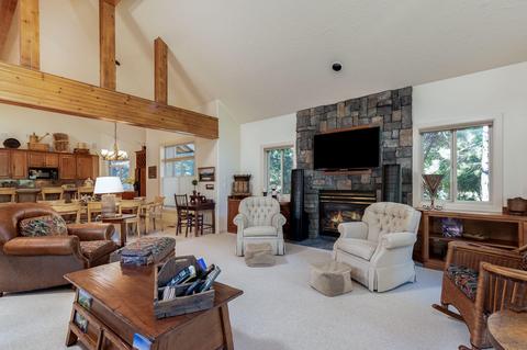 17785 Quelah Ln, Sunriver, OR 97707 photo 4