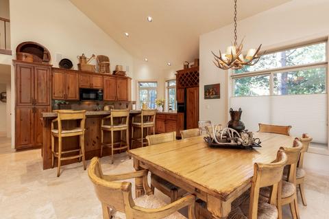 17785 Quelah Ln, Sunriver, OR 97707 photo 8