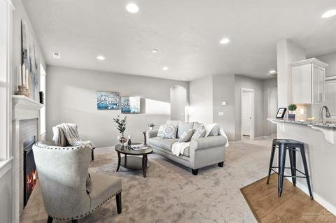 61363 SE Preston St, Bend, OR 97701 photo 3