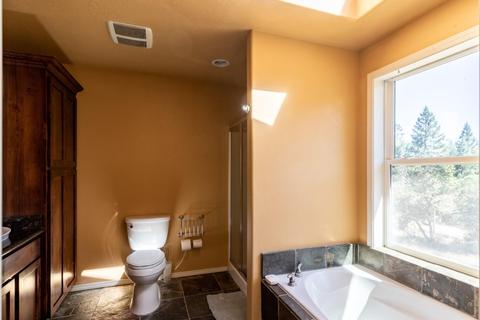 3441 N Obenchain Rd, Eagle Point, OR 97524 photo 21