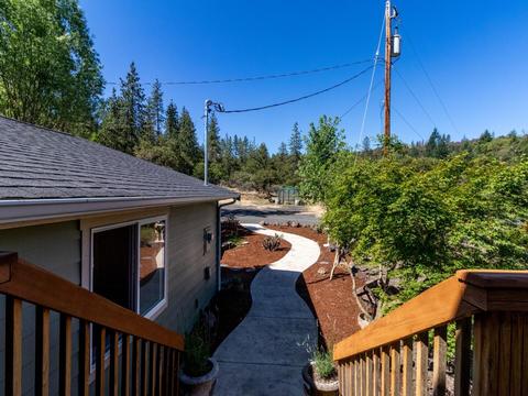 3441 N Obenchain Rd, Eagle Point, OR 97524 photo 28