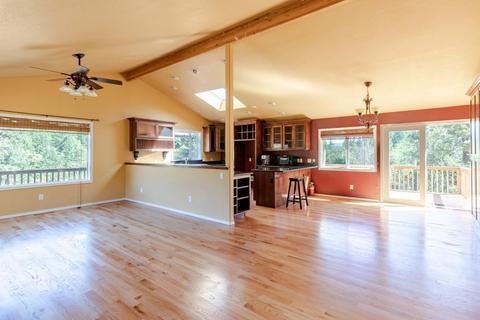 3441 N Obenchain Rd, Eagle Point, OR 97524 photo 5