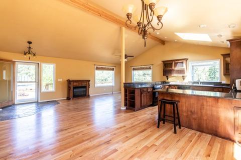 3441 N Obenchain Rd, Eagle Point, OR 97524 photo 6