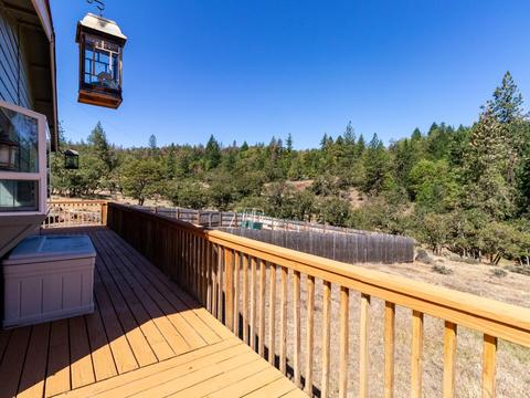 3441 N Obenchain Rd, Eagle Point, OR 97524 photo 25