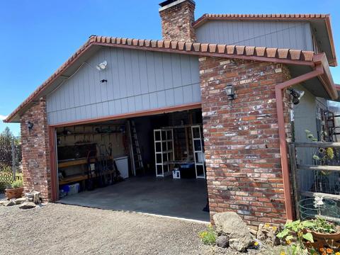 67110 Harrington Loop, Bend, OR 97703 photo 2