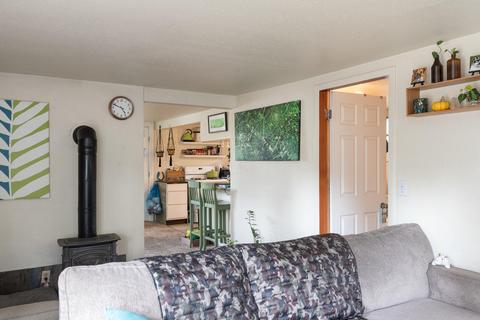 410 SEdgewater Ln, Bend, OR 97702 photo 5