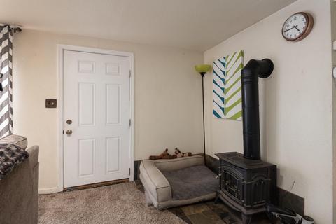 410 SEdgewater Ln, Bend, OR 97702 photo 3