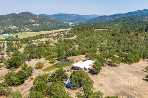 3926 E Antelope Rd, Eagle Point, OR 97524 photo 12