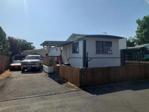 414 Stevens Rd #28, Eagle Point, OR 97524 photo 1