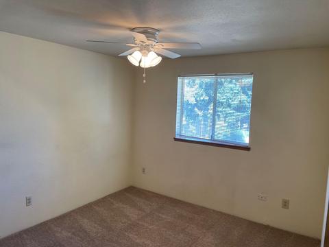 504 W Fifth St, Phoenix, OR 97535 photo 8