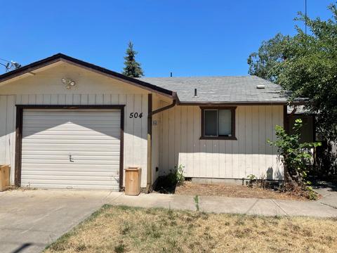 504 W Fifth St, Phoenix, OR 97535 photo 1