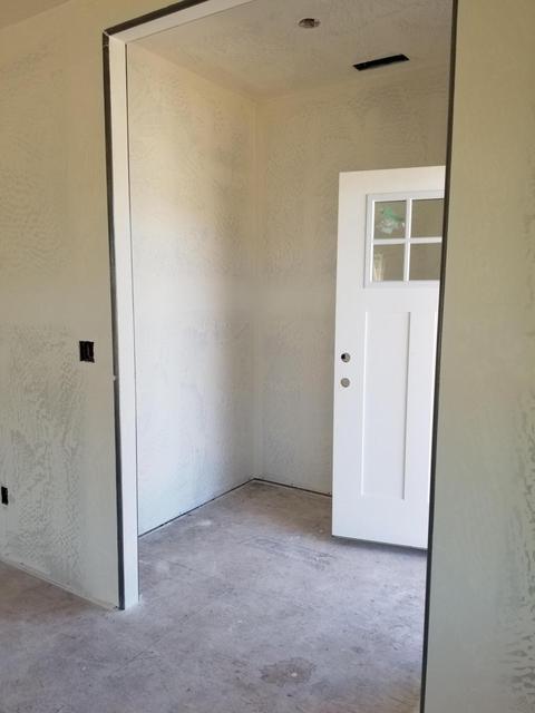 435 Cheney Loop, Central Point, OR 97502 photo 4