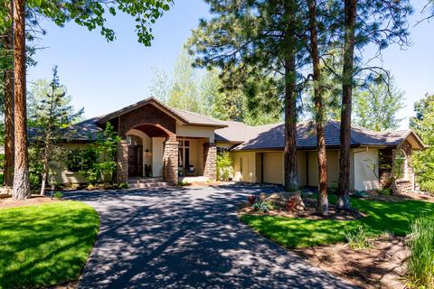 61325 Tam Mcarthur Loop, Bend, OR 97702 photo 1