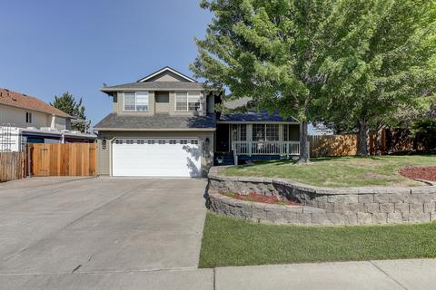 1086 NE Locksley Dr, Bend, OR 97701 photo 1