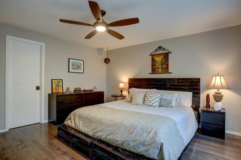 1086 NE Locksley Dr, Bend, OR 97701 photo 24