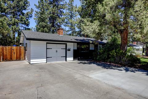 1222 NE Burnside Ave, Bend, OR 97701 photo 1