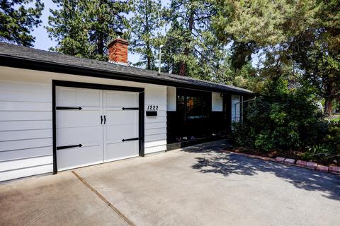 1222 NE Burnside Ave, Bend, OR 97701 photo 32
