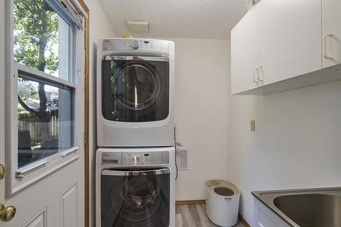 1325 NE Paula Dr, Bend, OR 97701 photo 20